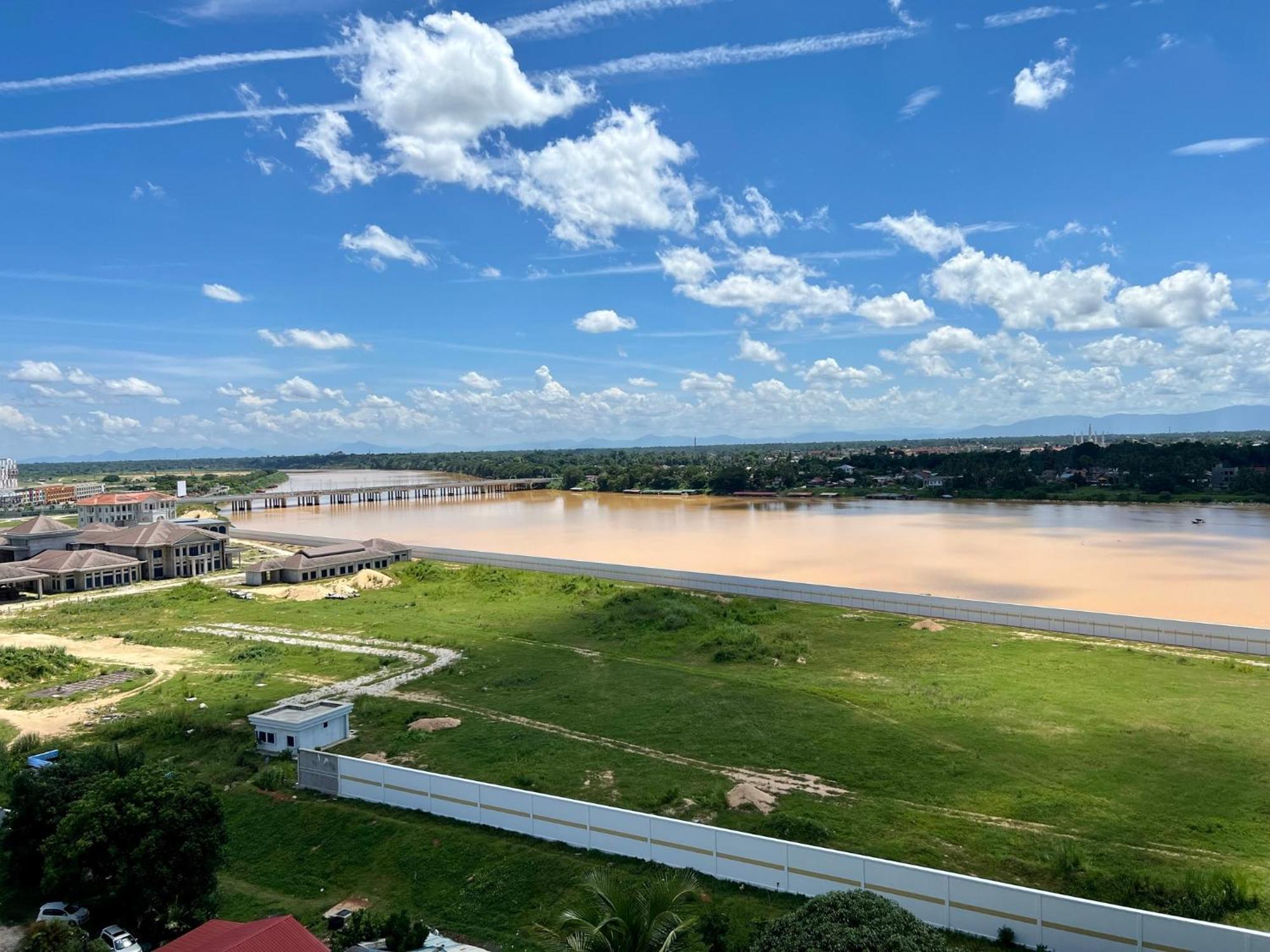 Apartment Riverview 8pax 2br In Kbtown Wi-fi, A-6-5